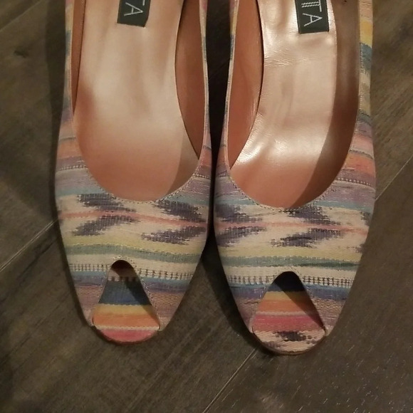 Vintage Southwestern Woven Peep-Toe Heels – Size 10 - Picture 2 of 5
